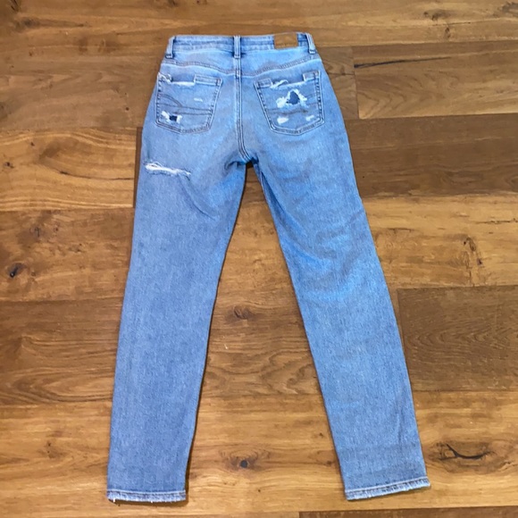American Eagle stretch mom jeans. - Picture 3 of 4